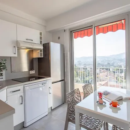 Lejlighed Superb Floor, Sea&mountain View *
