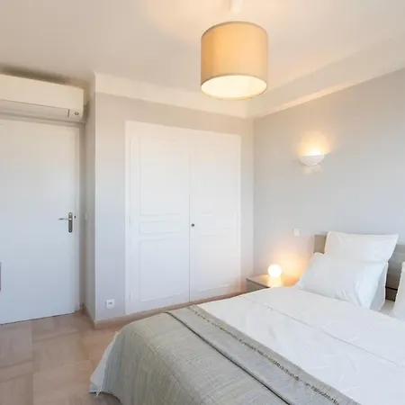 דירה Superb Floor, Sea And Mountain View אנטיב