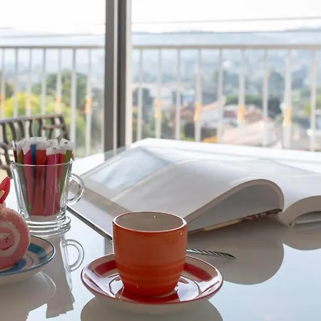 Apartment Superb Floor, Sea And Mountain View Antibes